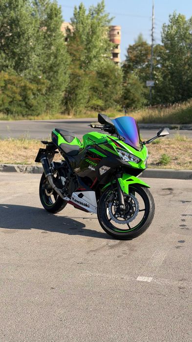 Kawasaki Ninja 400 ABS KRT Edition 2021