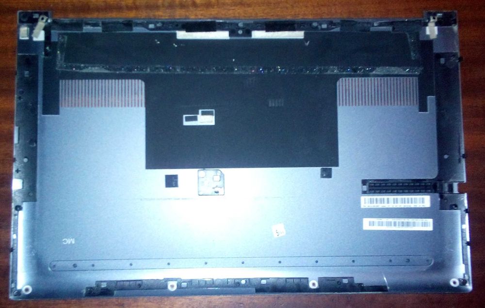 Ноутбук Lenovo Yoga 9 15IMH5 под ремонт
