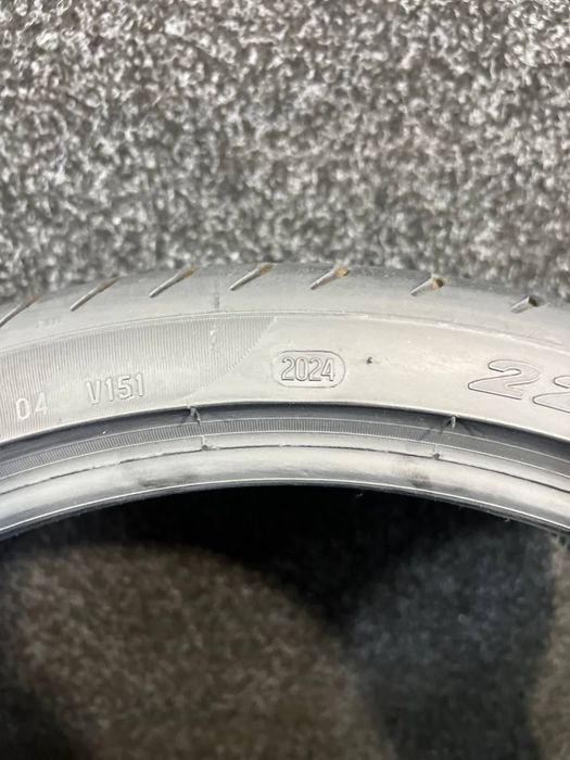 Pirelli 225/35R19 P Zero
