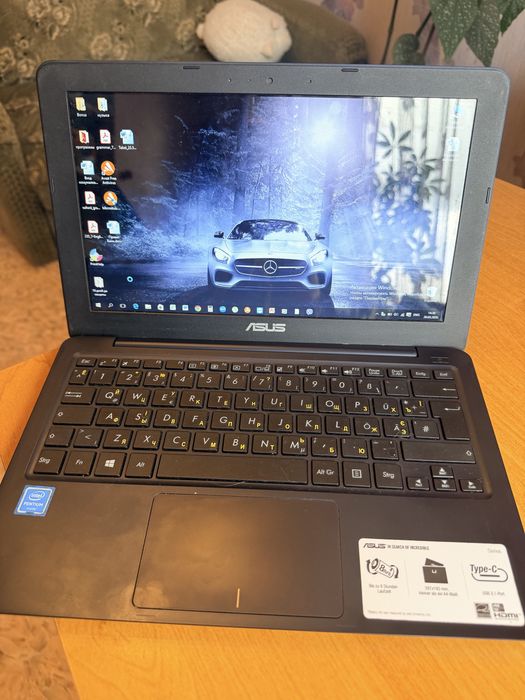 Asus отличный нетбук
