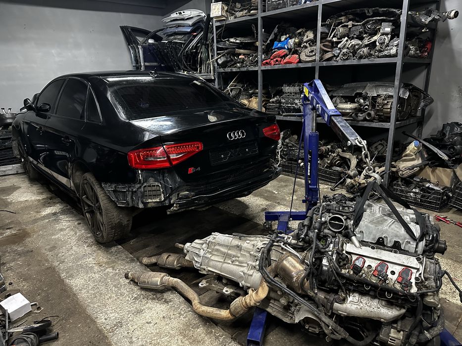 Розборка AUDI A4 b8 S4 RS4 A5 8T S5 RS5 Q5 2.0 2.7 3.0 tfsi tdi Шрот