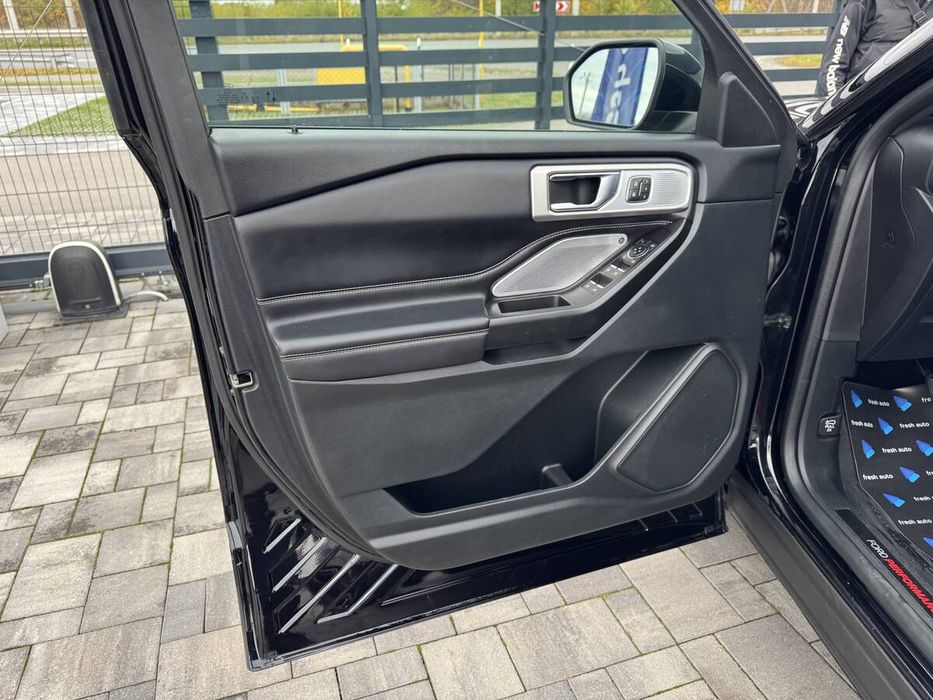 Ford Explorer 2021 freshauto