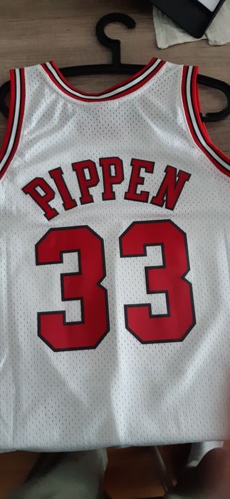 Hardwood classics Scottie Pippen jersey