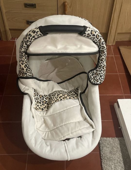 Carrinho de bebe, tres em um