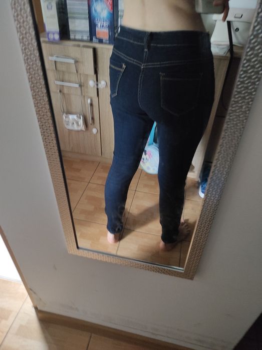 Spodnie jeansowe 42. Ciemny granat