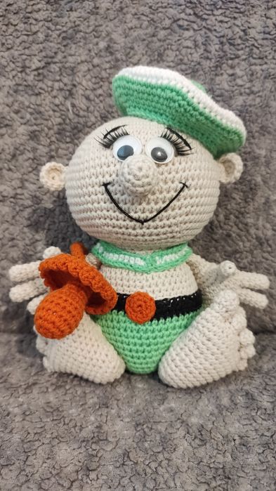 Вязаная игрушка Морячок