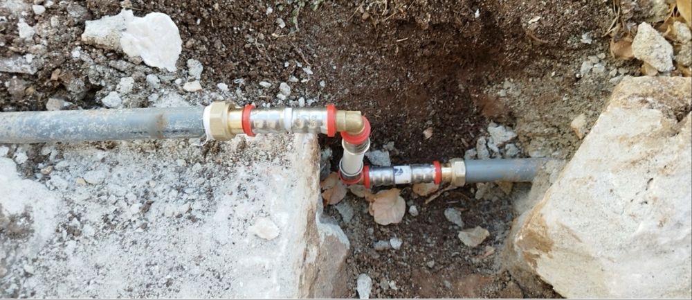 Ele Faz manutenções