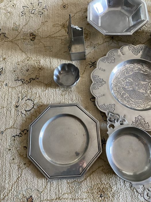 Pratos, Jarras e caixa de Estanho437558015112652804