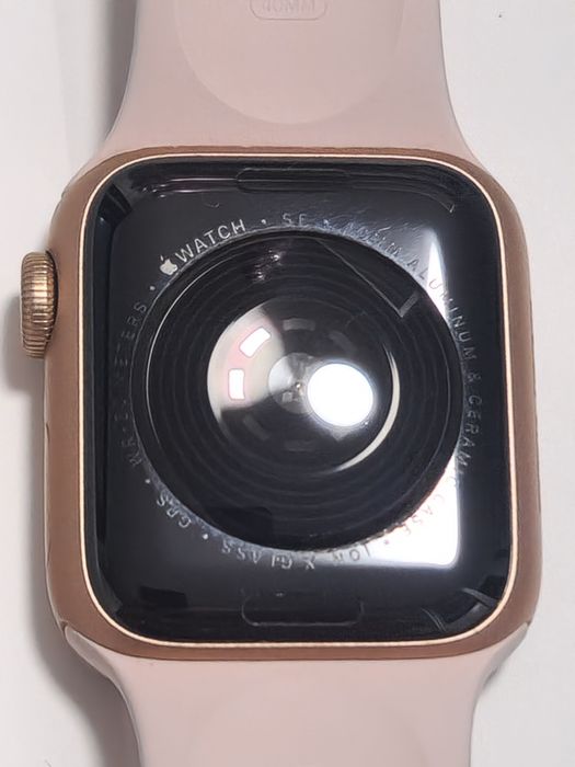 Смарт часы Apple Watch SE 40mm rose gold оригинал
