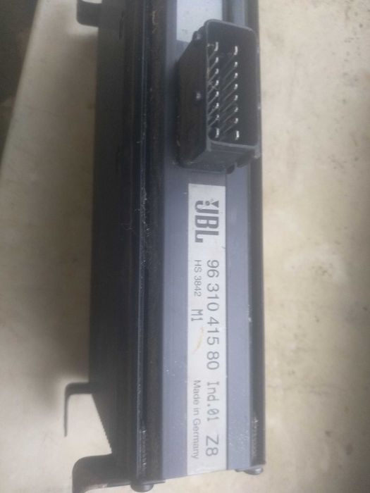 JBL уселитель 96 310 415 80