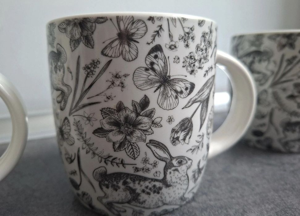 3 kubki z motywem wiosennym