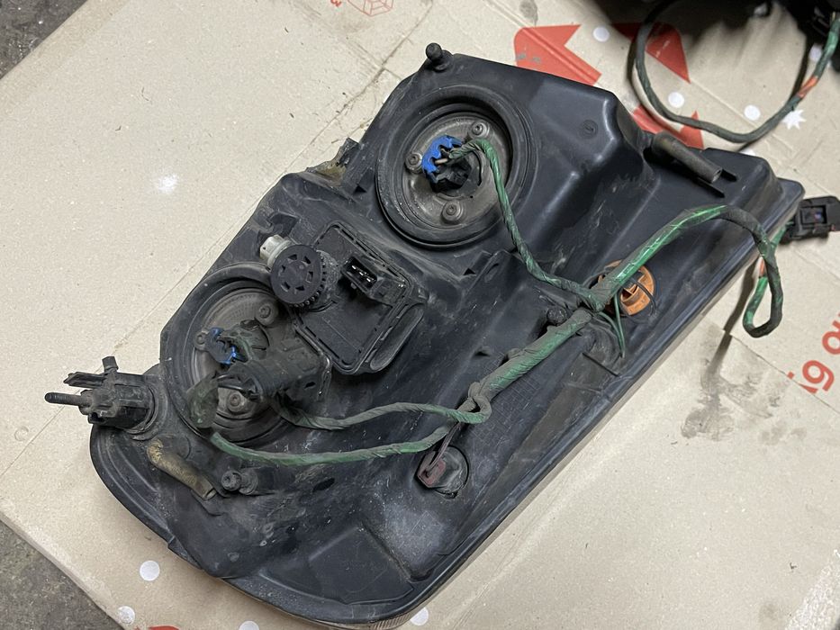 Фари джип гранд черокі Wj Jeep grand cherokee фари шрот