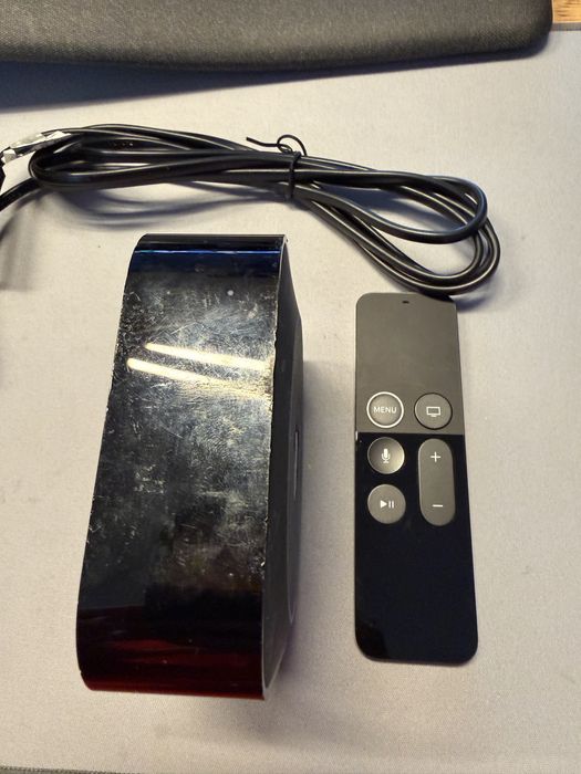 Apple TV HD (gen 4) 32Gb A1625 + Apple Siri Remote A1962