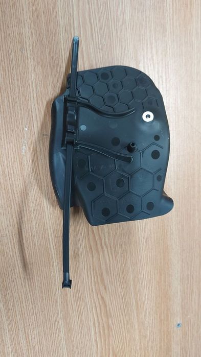 Porsche taycan захист переднього ричага 9j1615169b