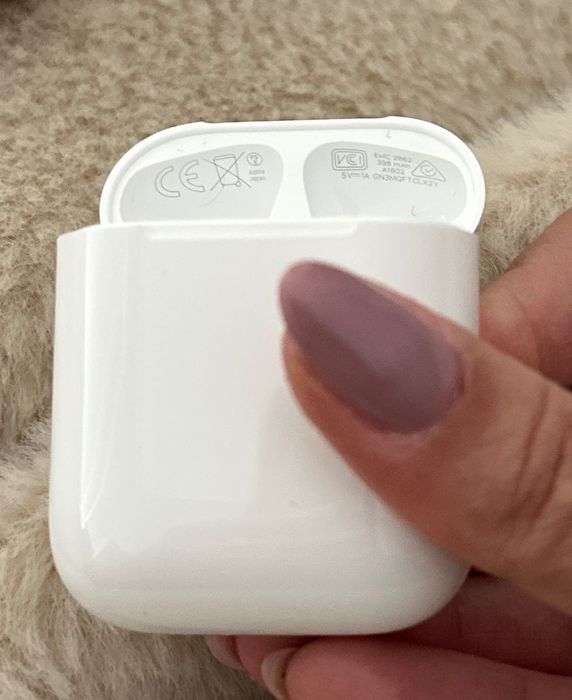 APPLE AirPods Modelo A2031 - 2a Geração