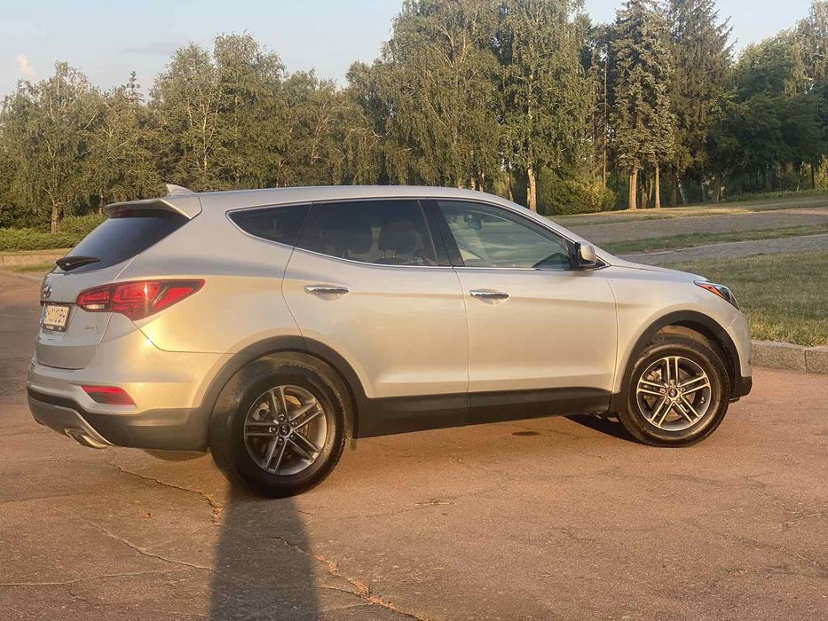 Продам Hyundai Santafe 2017 року