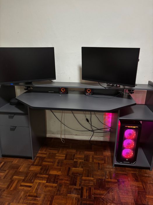 Secretaria , Monitores