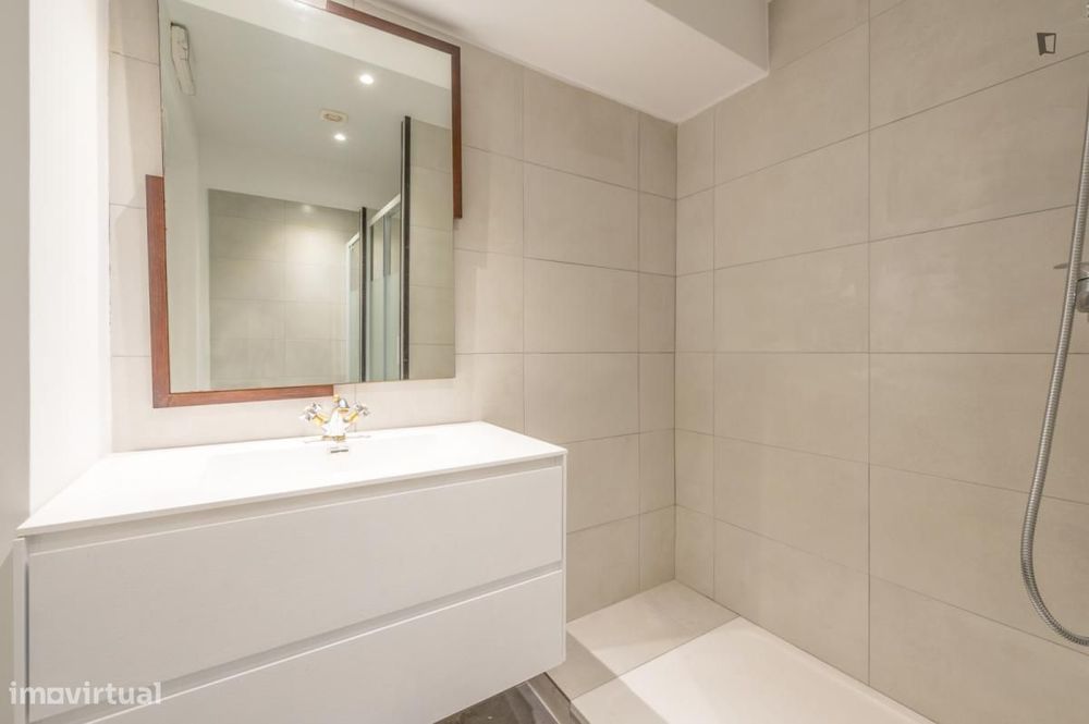 Quarto - localizado em Lisbon