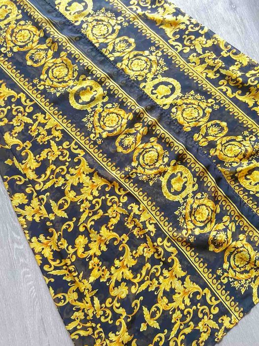 туніка на пляж від PrettyLittleThing. накидка