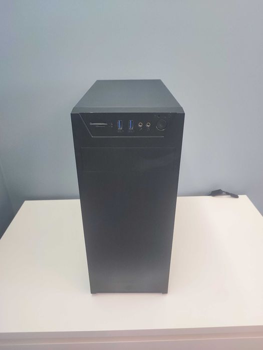 Komputer stacjonarny PC AMD Ryzen 5 2400G 3.6GHz 16GB RAM 256GB NVMe