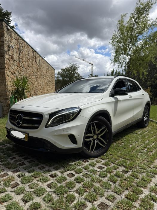 Mercedes GLA 180 d Night Pack