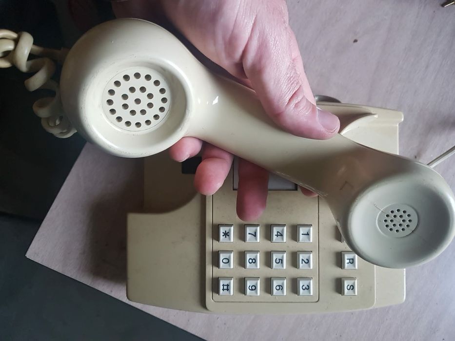 Telefone antigo de teclado