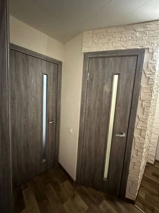 Породам 1 ком. кв-ру, Хортицкой м-рн, ул.Лахтинская 2этаж пятиэт.дома