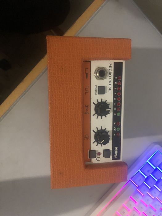 Guitarra Ibanez gio+ amplificado orange crush mini