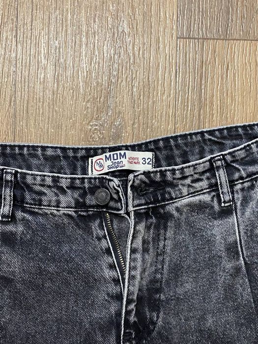 Продам джинси МОМ 32р