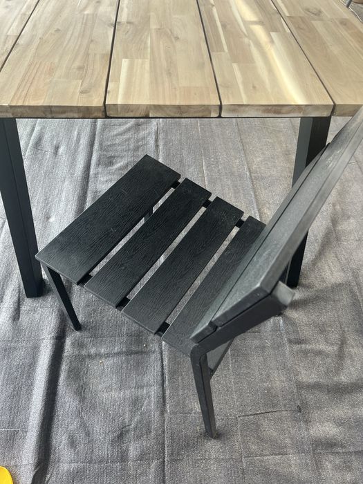 4 krzesla metal plus tworzywo