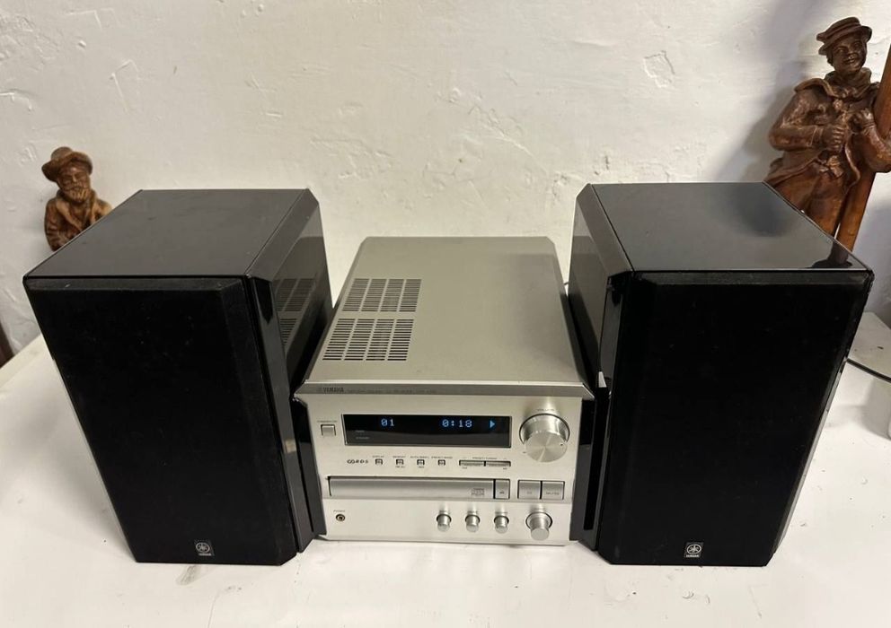 Centrum muzyczne Yamaha CRX-E 150/NX E150 , CD/AmFm