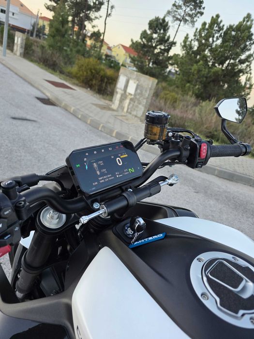 CF MOTO 675 NK - 1863KM