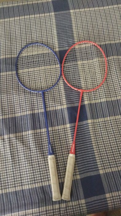 Duas raquetes...