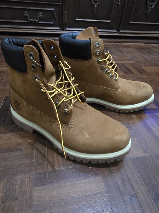 Bota Impermeável Timberland® Premium 6-Inch para Homem em amarelo
