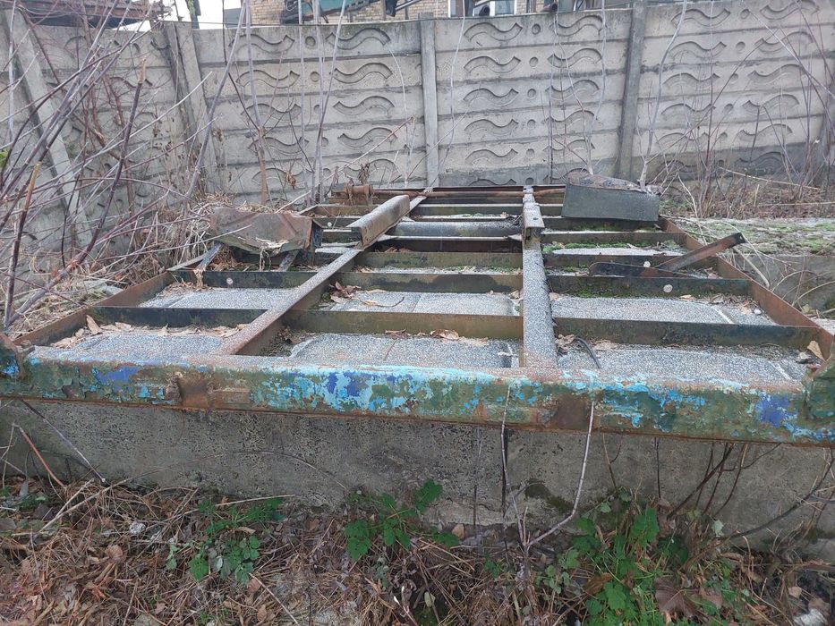 Продам платформу кузова,самосвальну(бруси,циліндр),підрамник на самосв