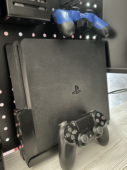 Sony Playstation 4 Slim Full Set - 2 по ціні 1