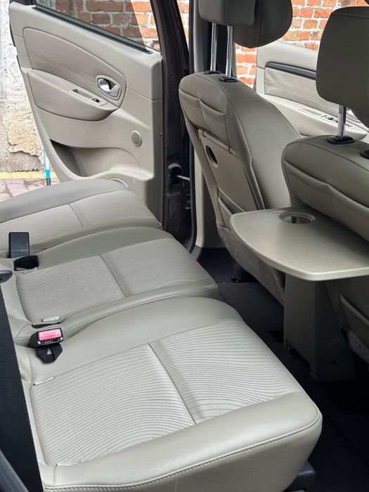 Renault grand scenic
