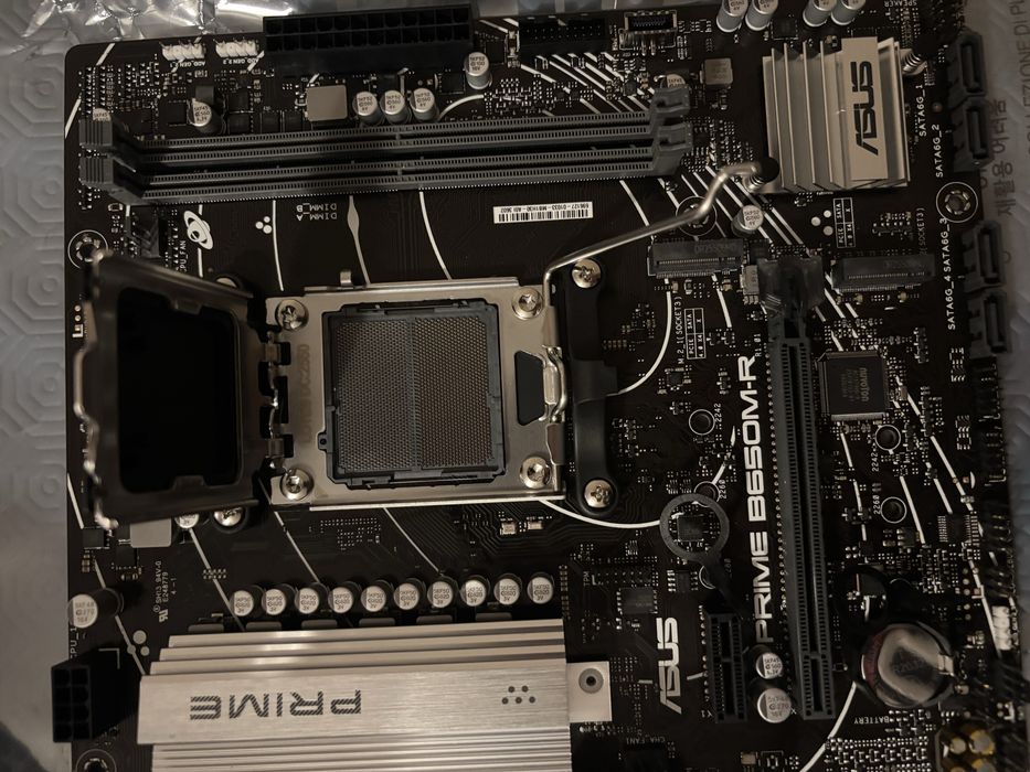 ASUS Prime B650M-R (Socket AM5 / DDR5) – Com Garantia