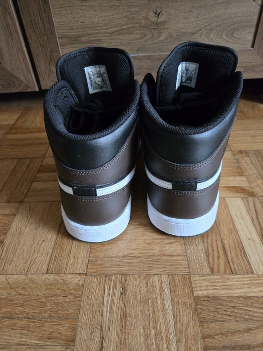 Air Jordan 1 Mid