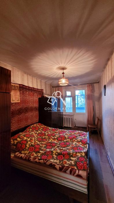 Продаж 3-кімнатної квартири по вул. Космонавтів