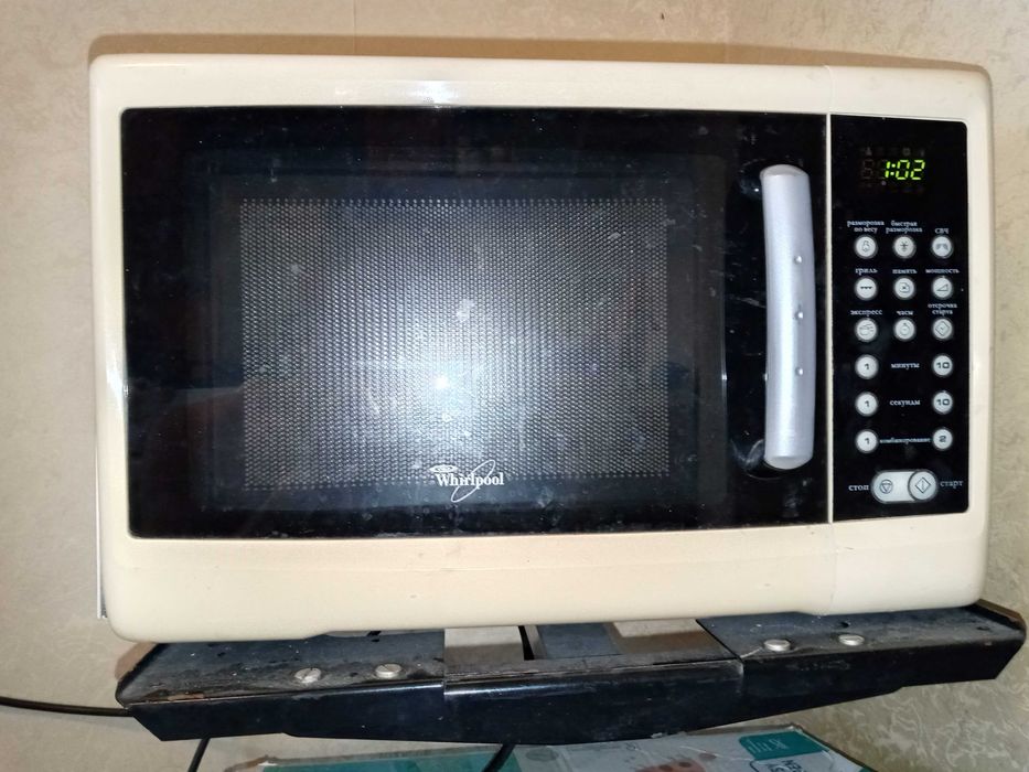 Мікрохвильова піч з грилем Whirlpool (MWO607/WH)