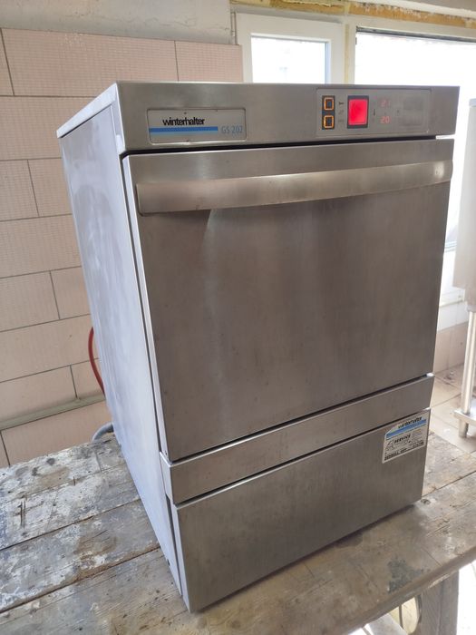 Посудомийна барна  машина  Winterhalter GS202.