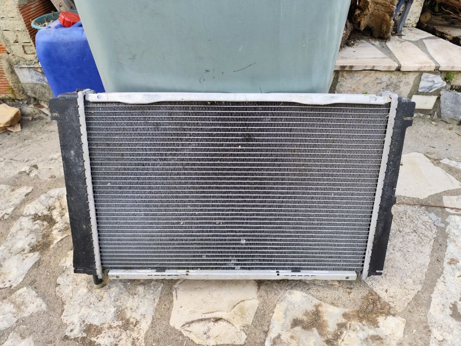 Radiador mercedes 190D