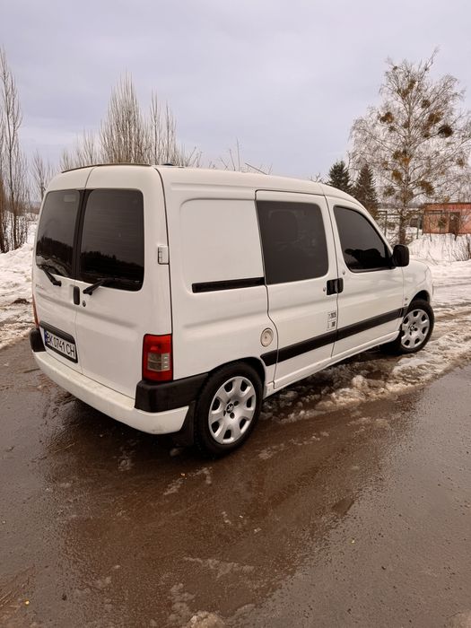 Продам пежо партнер