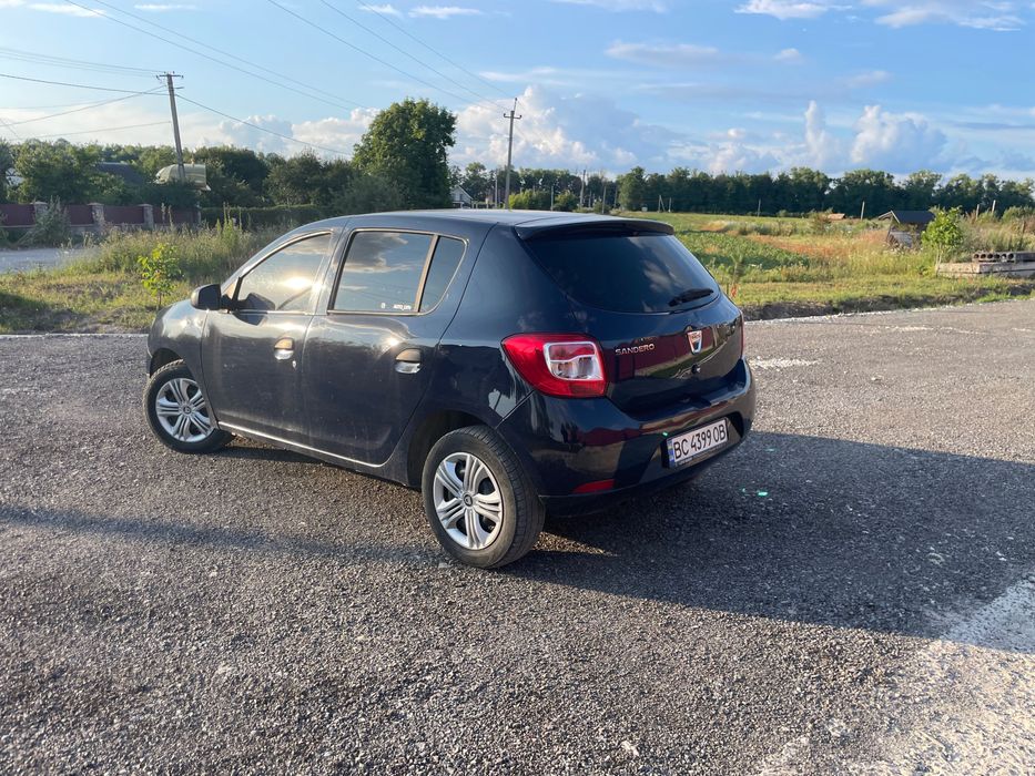 Автомобіль Dacia Sandero