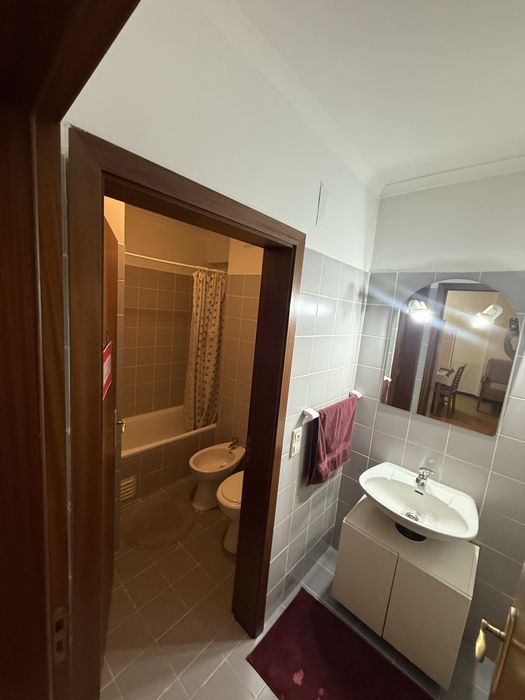 QUARTO família em Penha de França 2 camas LISBOA