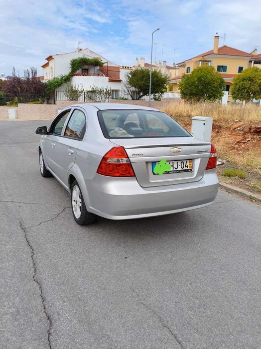 Automóvel Chevrolet Aveo 1.2 gasolina 108.000km