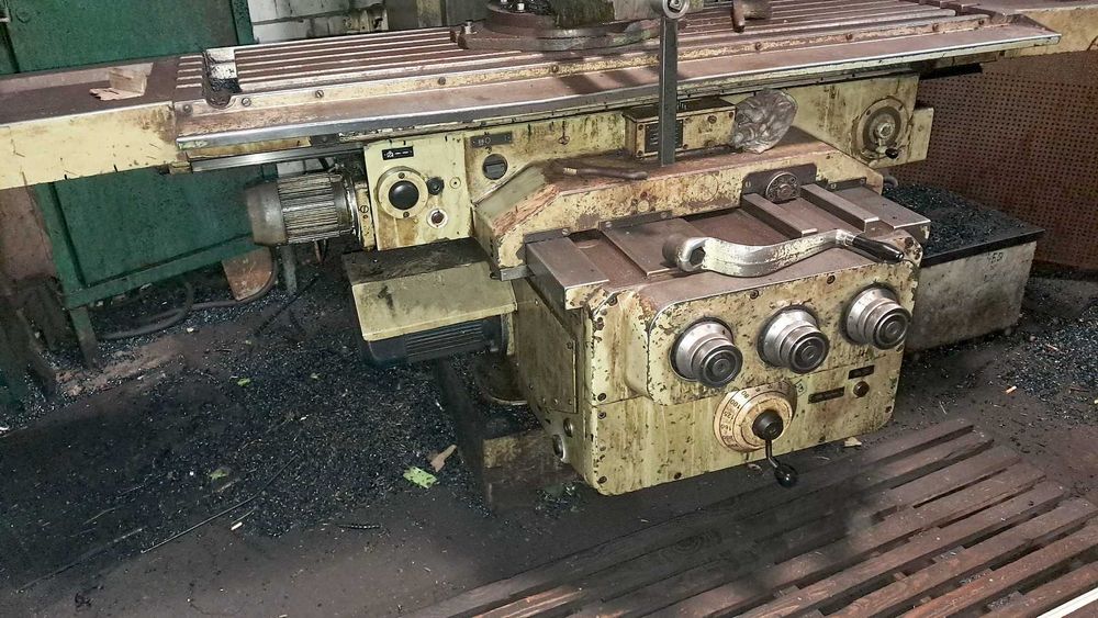 Вертикально-фрезерний  Heckert FSS 400 2/PS подключен.