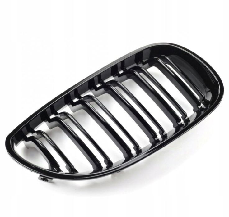BMW E60 E61 Nerki Przedniego Zderzaka Grill Czarny Połysk