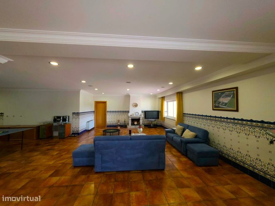 Moradia T4 em Vila Boa do Visto com Piscina